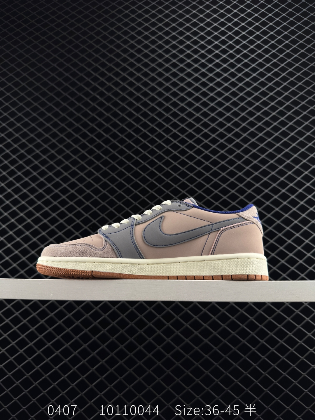 Travis Scott x Air Jordan 1 ” Reverse Mocha “